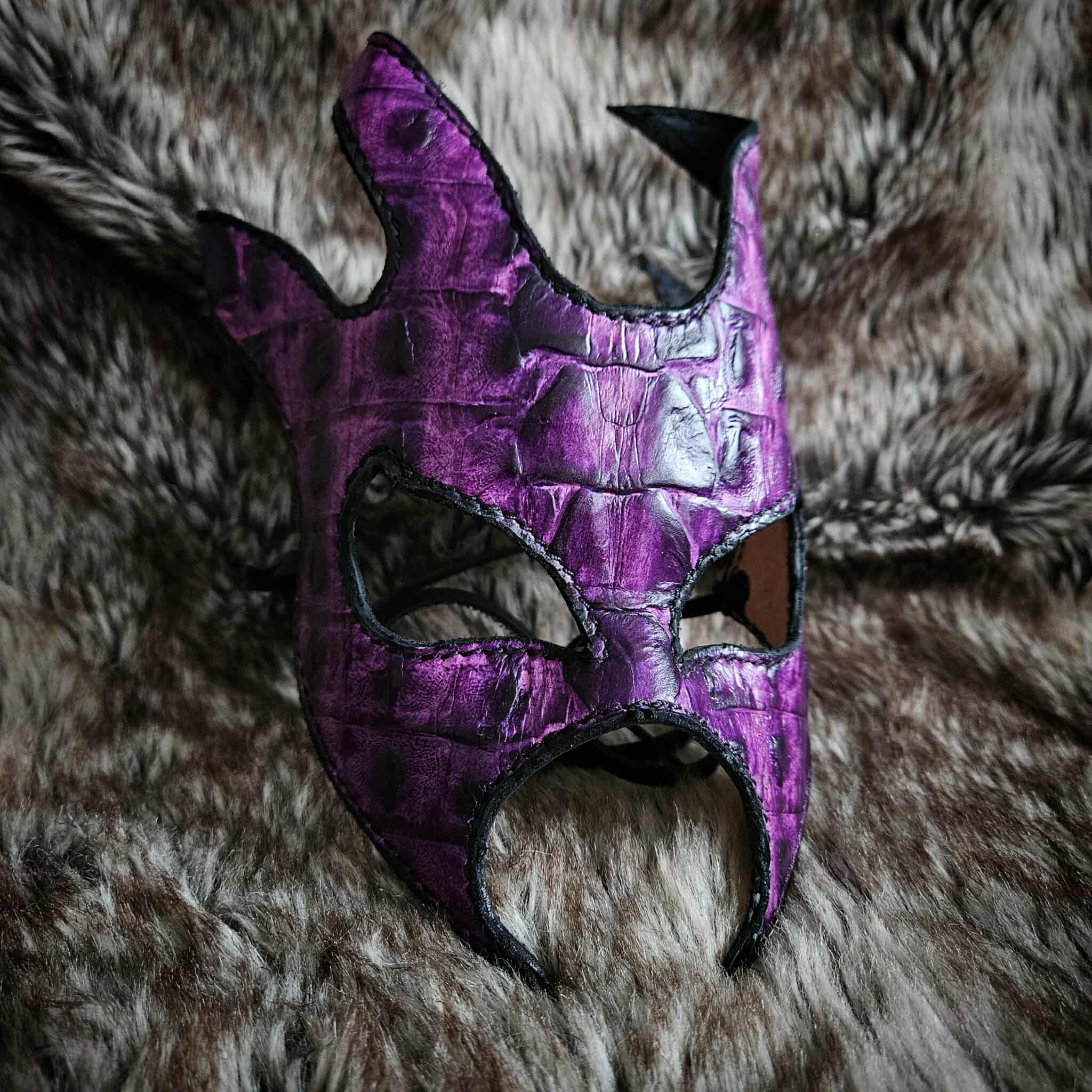 Masque en cuir " la reine des damnés" – Image 6