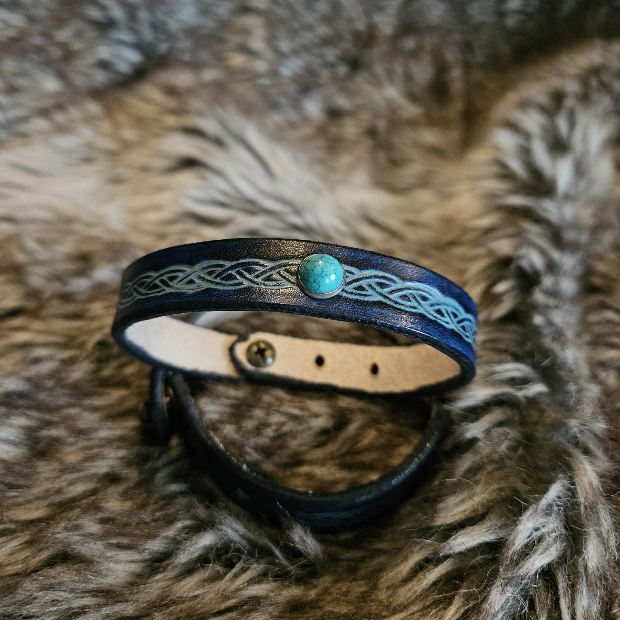Bracelets fins en cuir Tinies – Image 4