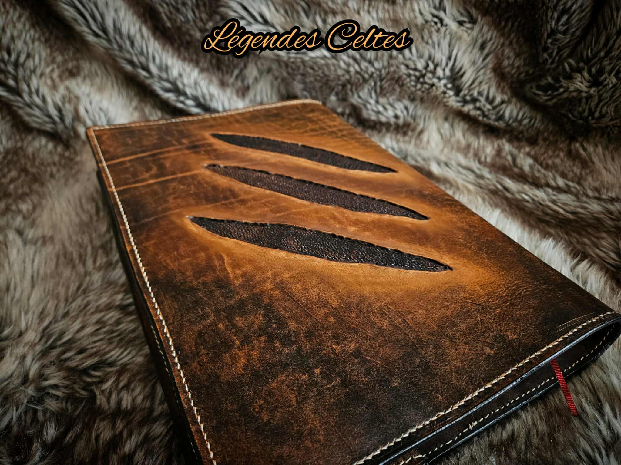 Grimoire en cuir à tannage végétal Fenrir le tueur d'Odin – Image 5