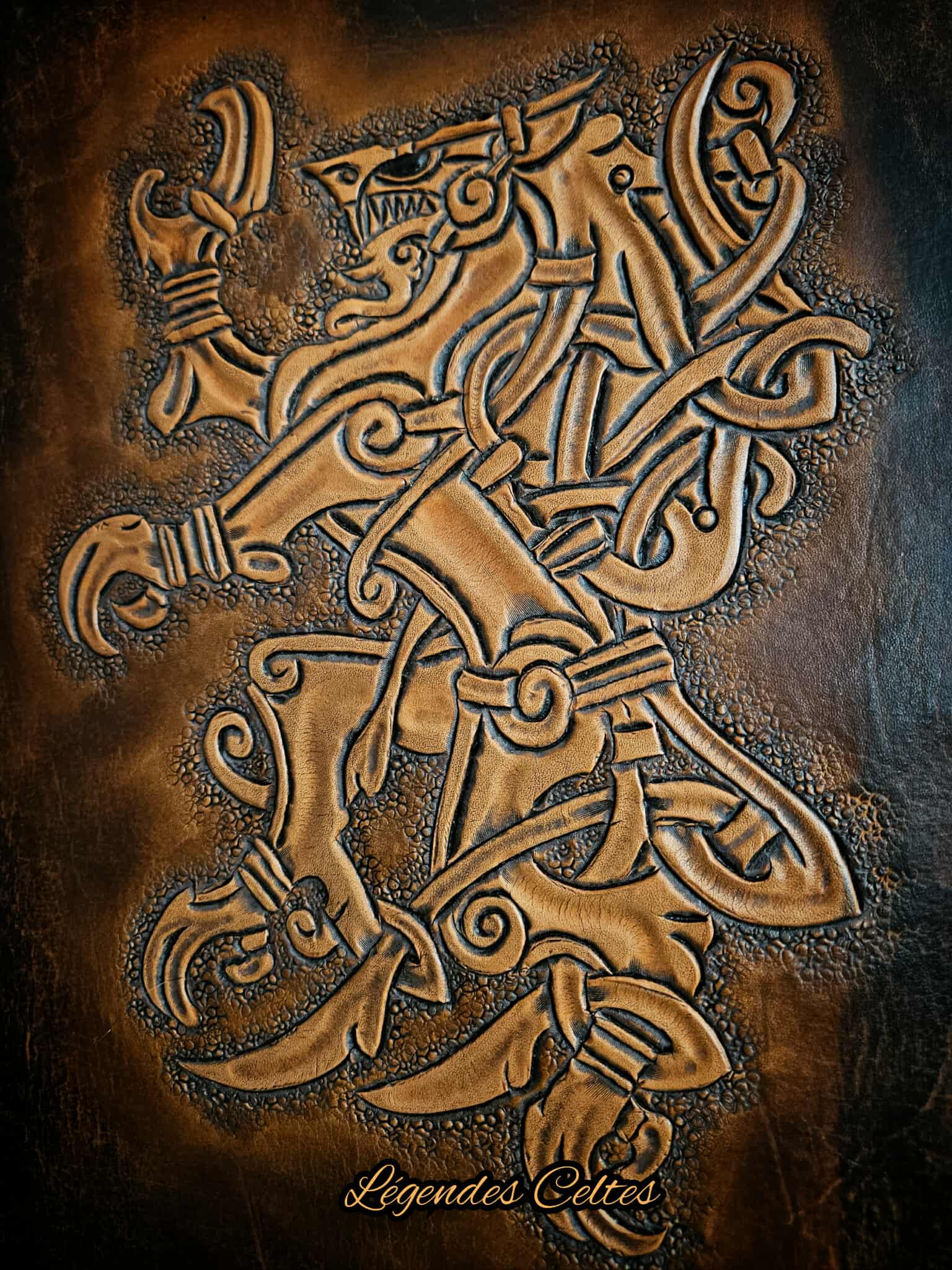 Grimoire en cuir à tannage végétal Fenrir le tueur d'Odin – Image 6