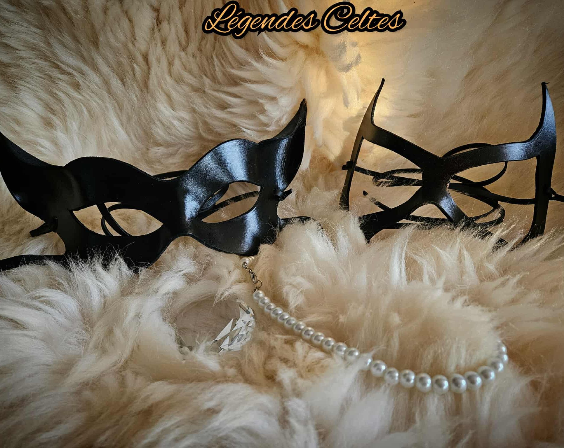 Masque en cuir Les petites voleuses