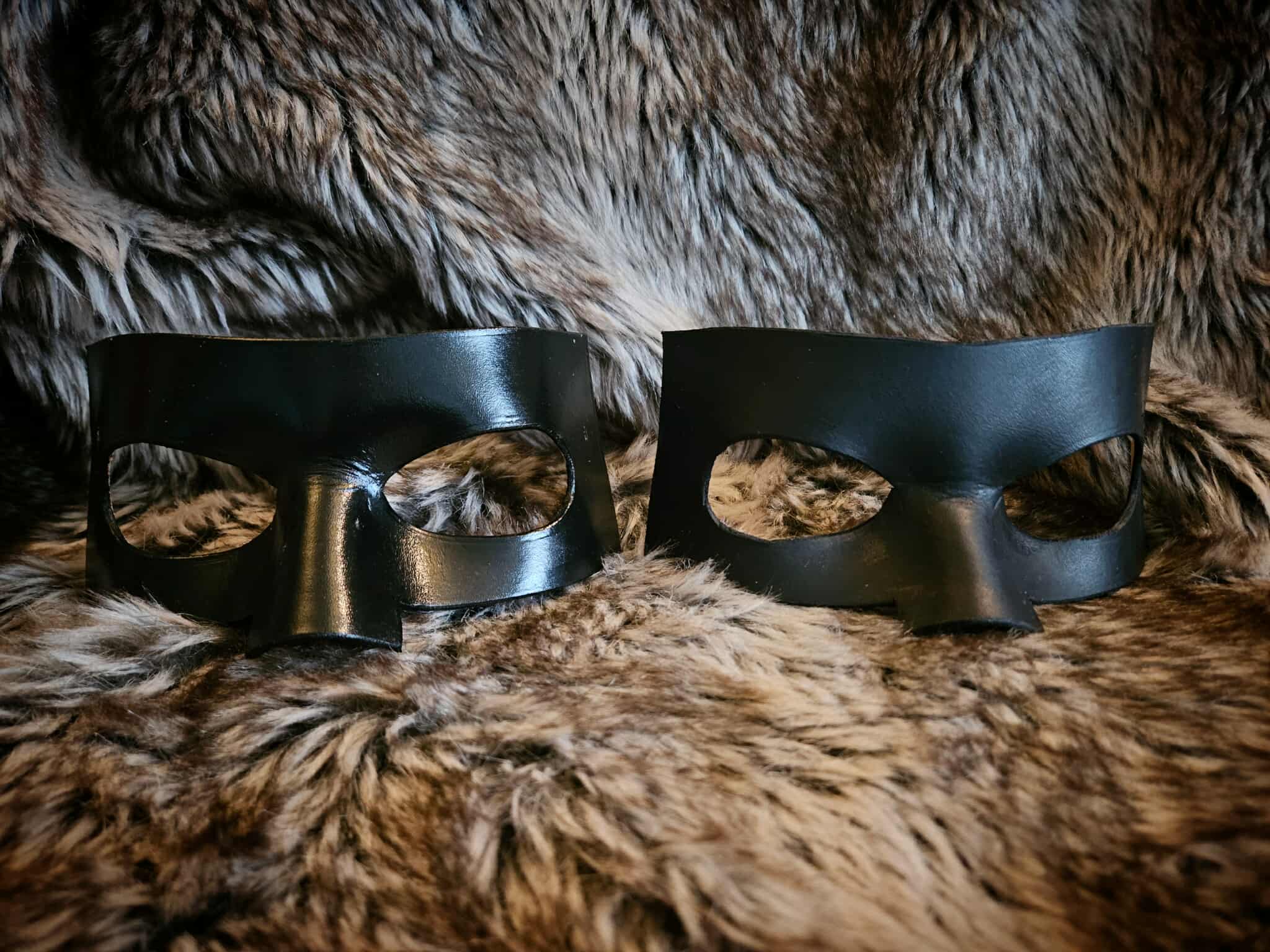 Masque en cuir moulé Super héros – Image 11