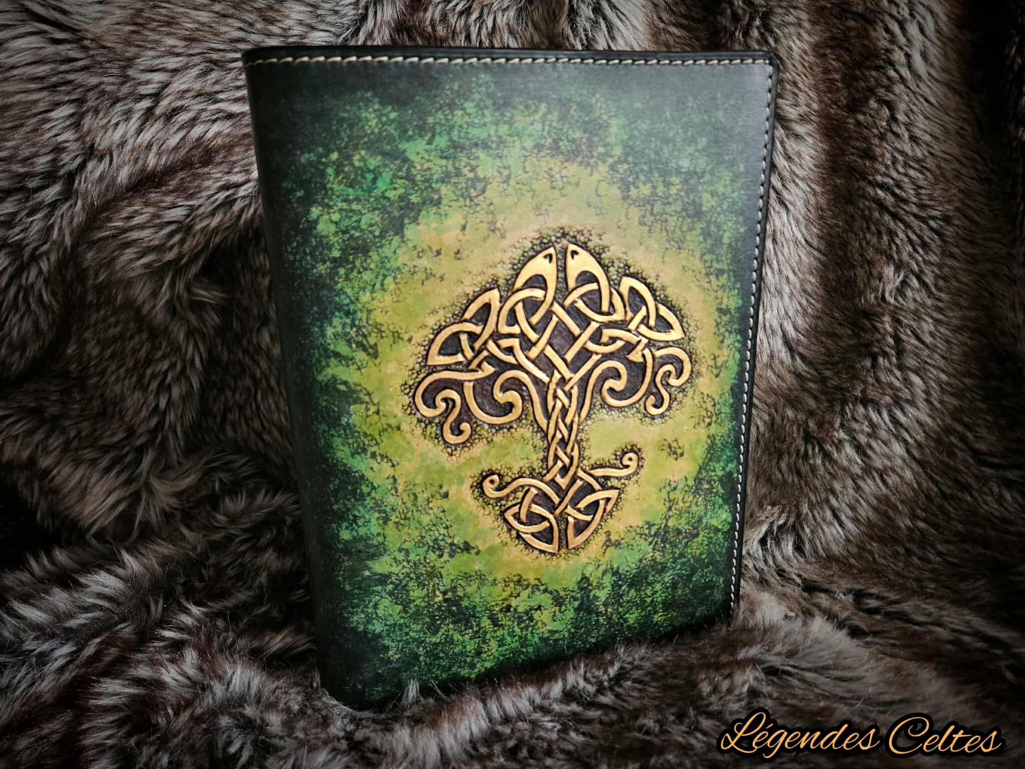 Grimoire en cuir format A5 Yggdrasil