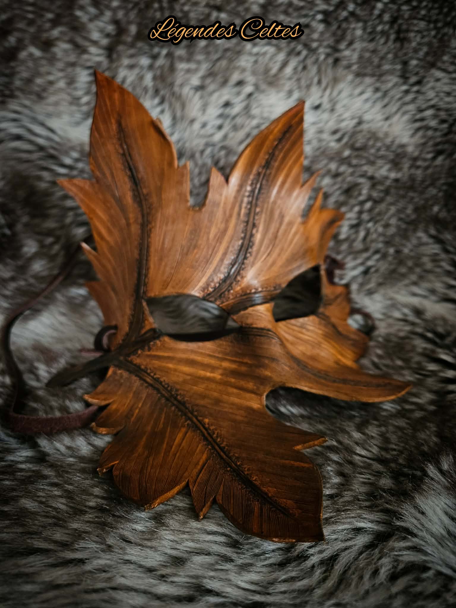 masque de feuille en cuir tannage végétal – Image 3